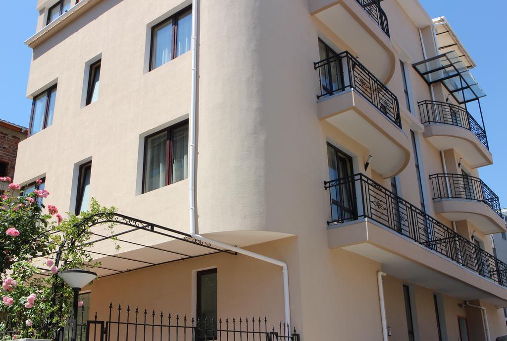 Flowers Apartments 内塞伯尔 外观 照片